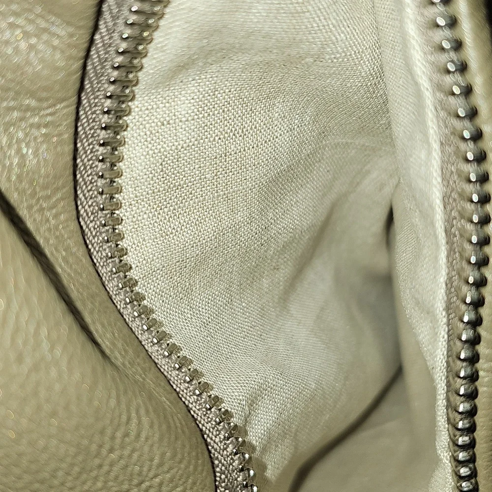 Michael Kors Collection Tonne Taupe Hobo Shoulder Bag EUC BMK-1109H